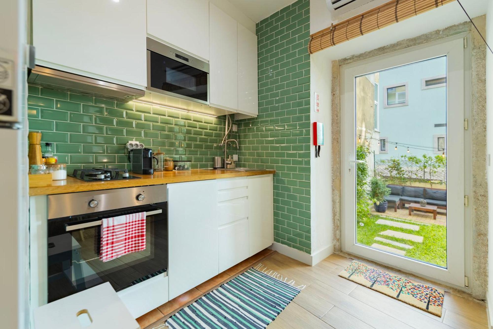 Lisbon Intendente Terrace Apartment With Bbq Luaran gambar